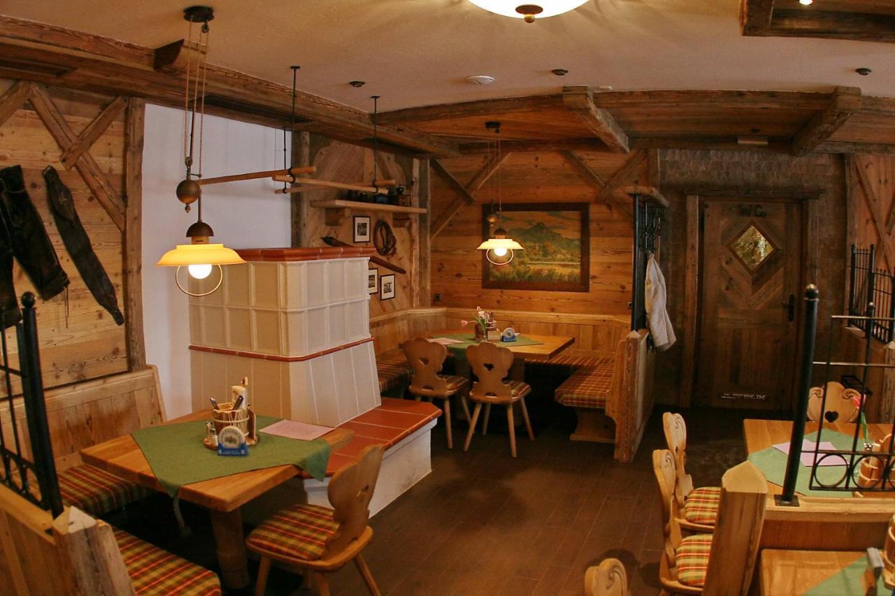 Hotel Altwirt Lenggries Værelse billede